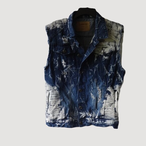 Carbon women's denim vest size L, distressed, front button, adjustable waist, - Picture 1 of 14
